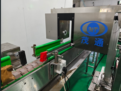 Machine d'inspection de niveau de liquide