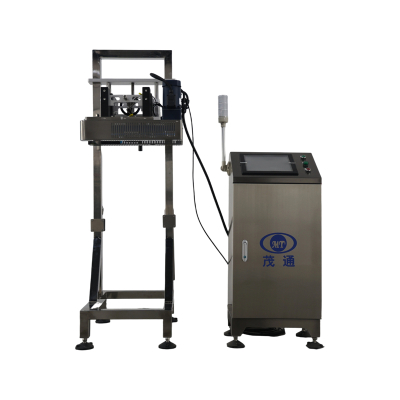 PE bottle squeeze leak detection machine